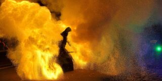 Αλέκα Πλακονούρη: Καίω και καίγομαι